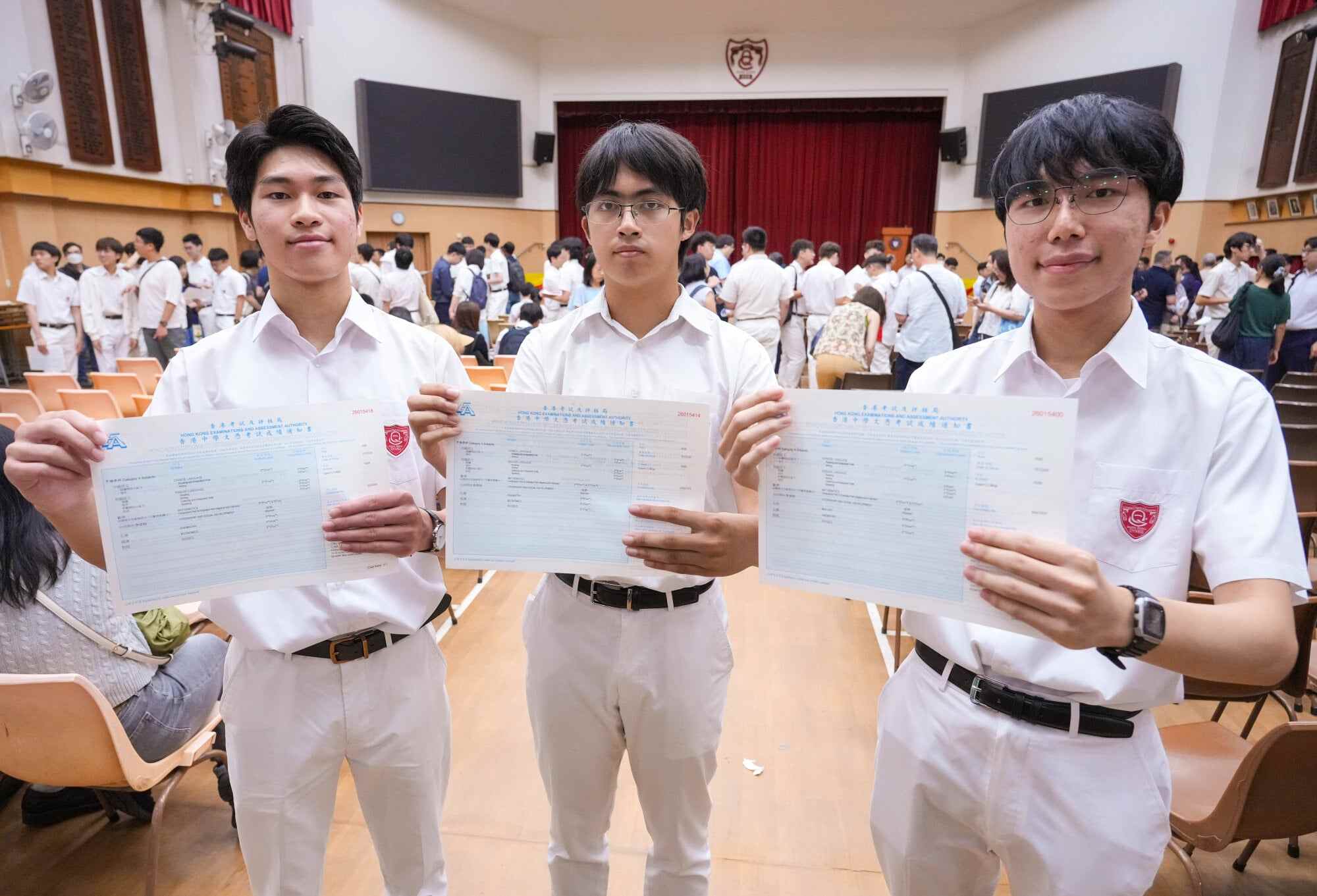 Universities increasingly look beyond applicants’ grades, while students can benefit from a “holistic” experience outside the classroom, say experts. Photo: May Tse