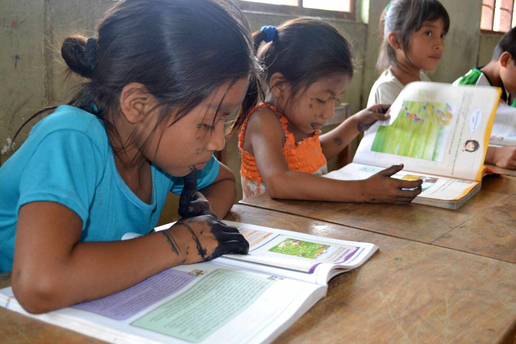 Amazonian children participate in activities designed to practice their native language to assure the continuity of the cultural heritage in Tingo Maria, Peru. Photo: The Peruvian Ministry of Education