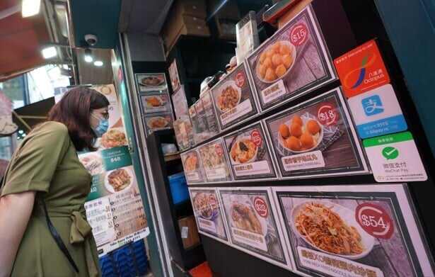 You’ll be able to use AlipayHK, Tap & Go, WeChat Pay HK, or Octopus cards to receive your digital vouchers. (Photo: SCMP / Felix Wong)